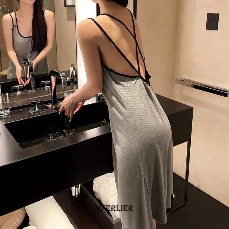 Suur suurus 5XL 150kg Suvine naistepesu seljata ööriided, imiteerivad spagette öökleit Koduriided naistele