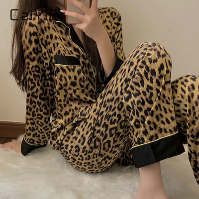 CAIYIER 2022. gada rudens ziemas sieviešu naktsveļa Sexy Leopard Grain Jaka ar garām piedurknēm Sieviešu korejiešu brīvā laika pidžamas komplekts
