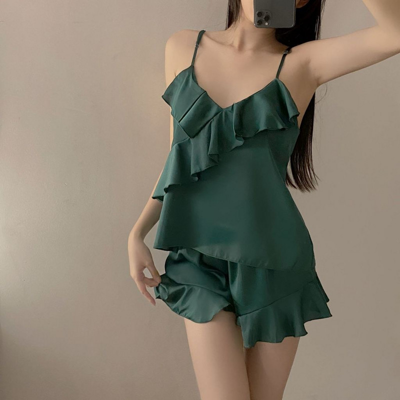 Lisacmvpnel Ledus zīda pidžamas Sieviešu vasaras seksīgi bikšturi Šorti pidžamas Divdaļīgi komplekti ar krūšu polsteriem Salds guļamveļa