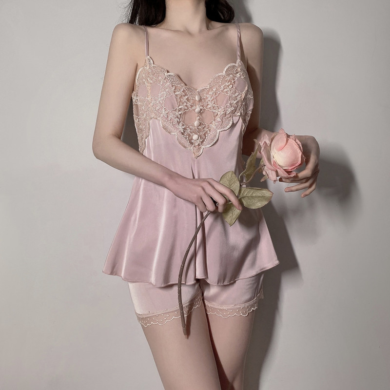 Lisacmvpnel Ice Silk Sexy Supender Shorts PAJAMAS kétrészes szett Gyönyörű hátsó csipke divatos hálóruha