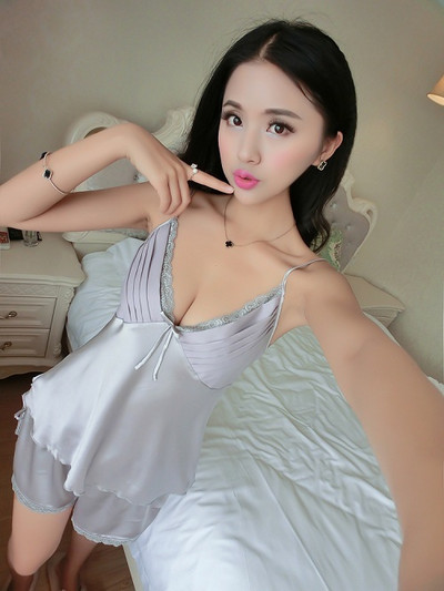 Suvine uus spagetirihm Seksikas naiste pidžaama naiste mustadeta Deep V pidžaamakomplekt