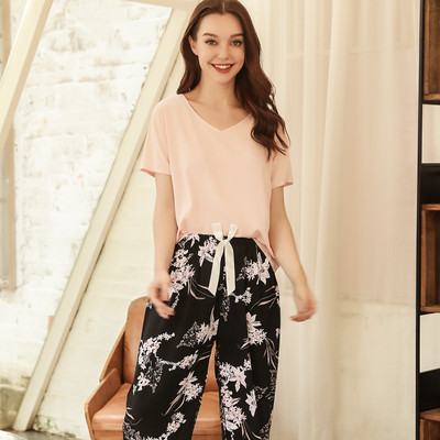 2023. gada vasaras jauns sieviešu pidžamas uzvalks ar V veida kakla izgriezumu, dāmu kokvilnas zīda vienkārša stila pidžamas, brīvs, mīksts mājas apģērbs