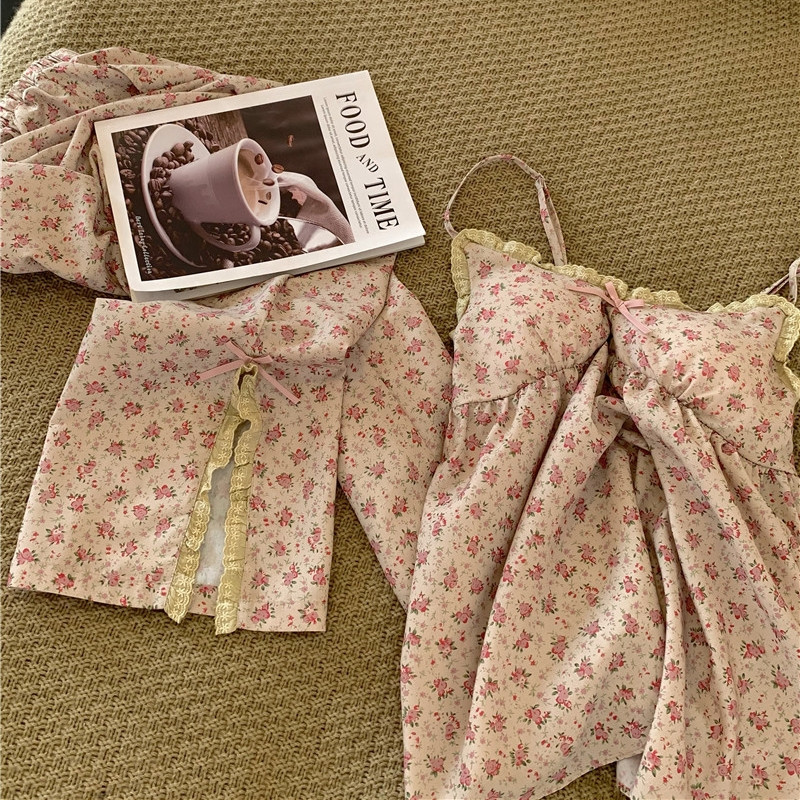 Pizsama szettek Női Elegáns alkalmi szexi, légáteresztő Ins nyári hálóruha koreai stílusú ujjatlan dögös lányoknak puha retro virágos vintage