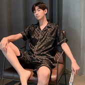 2023 m. vyriški drabužiai miegui Vasarinė trumpa juoda languota šilkinė pižama vyrams 2vnt trumpas komplektas Prabangus Pijama Hombre Loungewear Homewear pižama
