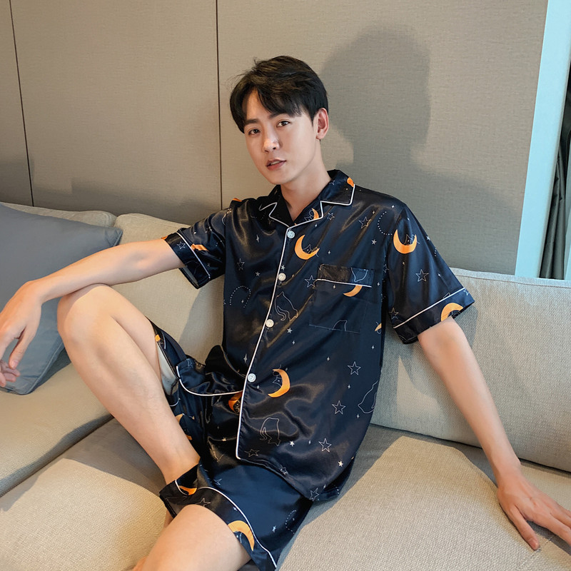 Meeste puhkeriided revääritrükiga Satiin PJ komplekt Pidžaama komplekt Home Magamisriided kaheosaline komplekt Naiste puhkeriided suures suuruses 2022 Uus