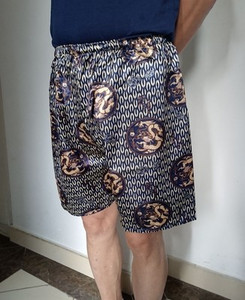 2021. Kratke svilene pidžame hlače za muškarce Labave kratke hlače satenskim printom za spavanje u velikim veličinama Preuzimanje