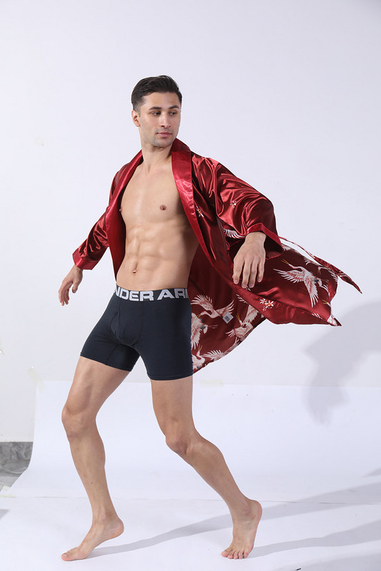 Muški kimono kućni ogrtač Široka spavaćica Loungewear Svilena mrlja Kućna odjeća Muška ležerna spavaćica Noćni ogrtač s remenom