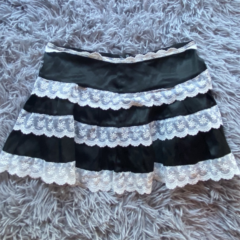 Xingqing y2k estetická sukňa Harajuku sexy čipkovaná patchworková mini sukňa s nízkym pásom, nákupné centrum, goth punk, e dievčenské sukne, streetwear 2000s