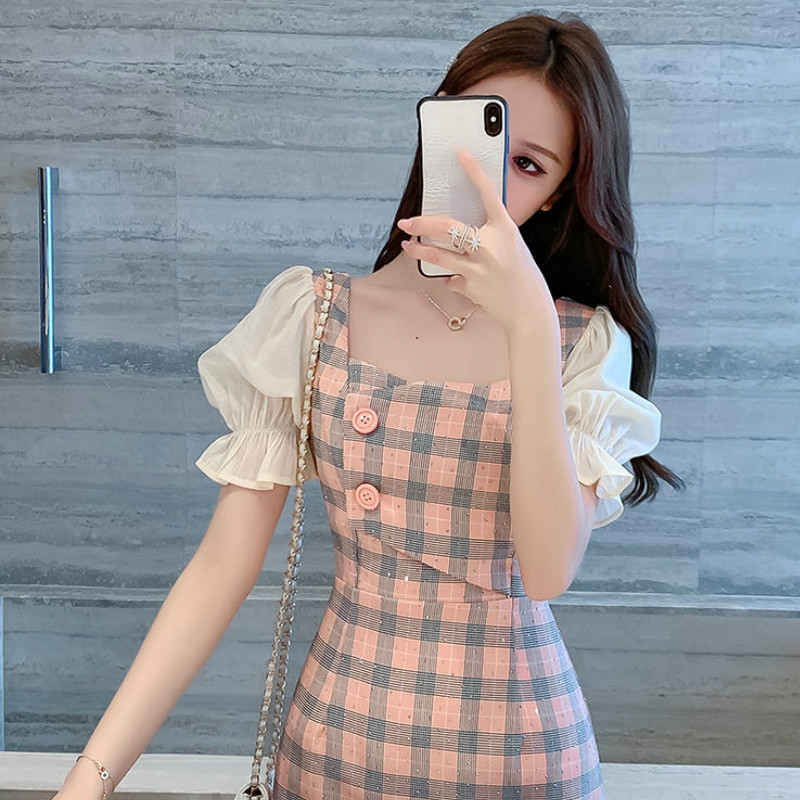 Rövid ujjú női ruha, rózsaszín, kockás gombok, négyzet alakú gallér koreai stílusú, édes vintage dizájn Elegáns mindennapi karcsúsított, aranyos divat