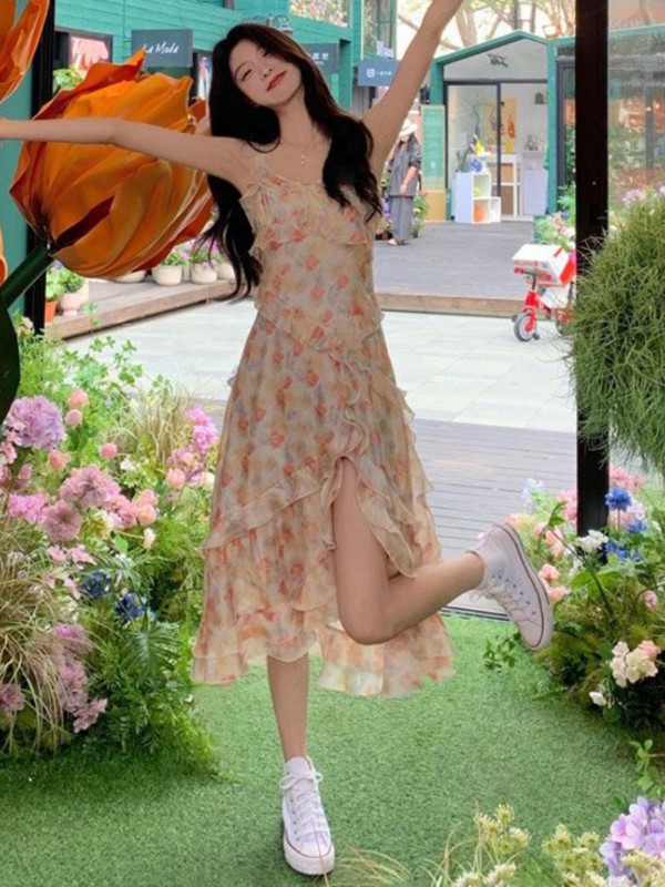 Suknelės su spagečiais, moteriškos raukiniai, netaisyklingos plyšinės gėlėtos, vasarinės elegantiškos korėjietiško stiliaus, seksualios plonos be rankovių, midi, mielos spalvos