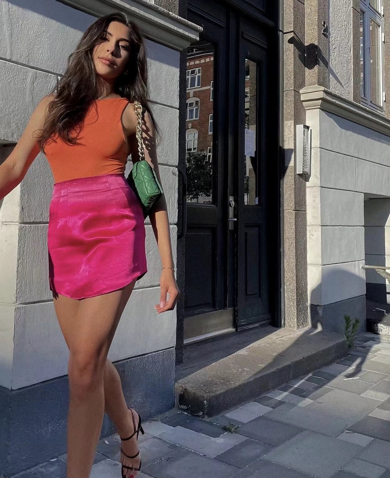 Mini fuste din satin strălucitor pentru doamne noi, sexy, 2022, șic, cu talie înaltă, Y2K, fuste bodycon, fuste scurte de petrecere vintage, la modă pentru femei.