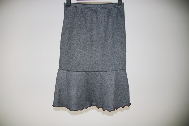 Pliiatsseelikud naistele Kõrge kõrgusega Ruffle Hem Mermaid Bodycon Office Business Hall Rib Suures Suurus SeelikFemme 8xl 7xl 6xl 5xl