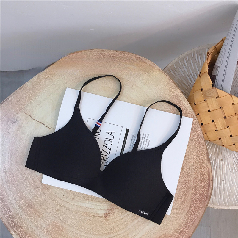 Neizsekojams, mazo krūšturu kolekcijas apakšveļa Vienkāršs un ērts krūštura pārvalks bez apakšstikla Bralette Top