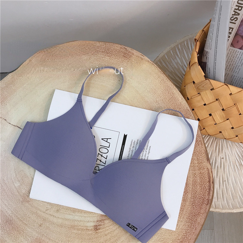 Neizsekojams, mazo krūšturu kolekcijas apakšveļa Vienkāršs un ērts krūštura pārvalks bez apakšstikla Bralette Top