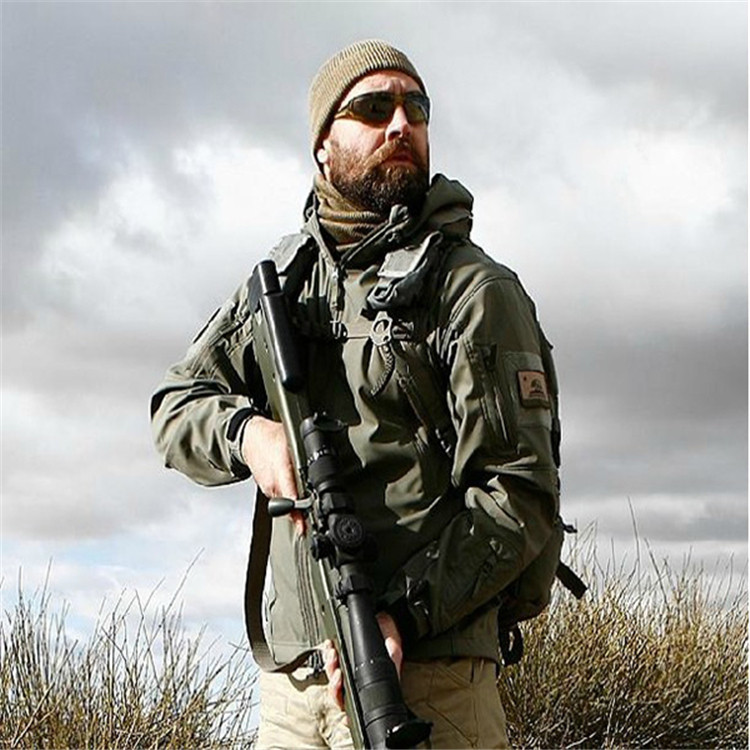 Ryklio odos „Soft Shell“ taktinės striukės Vyriški, atsparūs vėjui ir vandeniui atsparūs žygiams, paltai Vyriški kariškiai su gobtuvu piloto bombonešio striukė