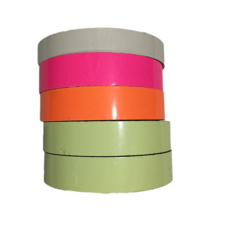 3 cm * 1 M šviečianti juosta Lipni švytinti nakties / tamsios saugos scenos įspėjamoji saugos juosta