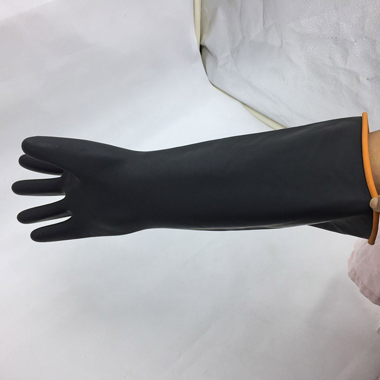 Vastag sav-lúgálló természetes gumi kesztyűk hosszú ujjú korróziógátló ipari munkavégzés kopásálló olajkesztyűk