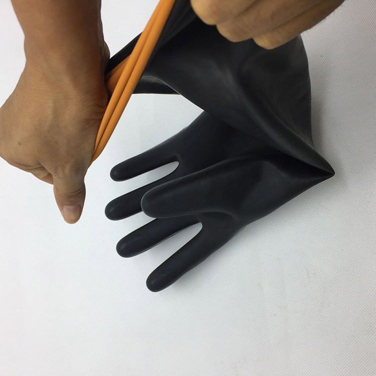 Vastag sav-lúgálló természetes gumi kesztyűk hosszú ujjú korróziógátló ipari munkavégzés kopásálló olajkesztyűk