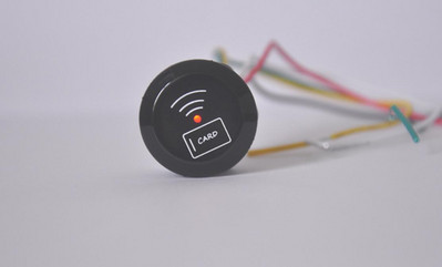 Veekindel EM-ühilduv lähedus RFID ID IC-märgis EM-i alluv lugeja Wiegand 26 liidesega 125KHz 9-15V uksele juurdepääsu juhtimiseks