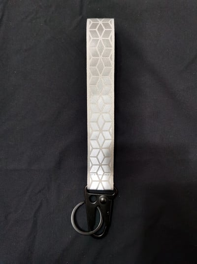 Fényvisszaverő autós kulcstartók Jól látható heveder anyag táskafüggő tartozékokhoz 2,5 cm