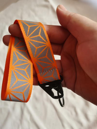 Fényvisszaverő autós kulcstartók Jól látható heveder anyag táskafüggő tartozékokhoz 2,5 cm