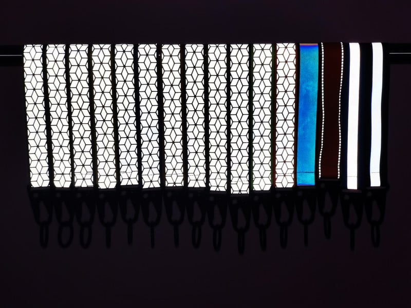 Fényvisszaverő autós kulcstartók Jól látható heveder anyag táskafüggő tartozékokhoz 2,5 cm