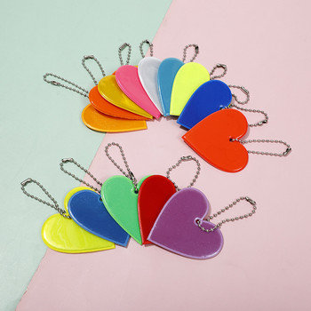 Σχήμα καρδιάς Ανακλαστικά κρεμαστά μπρελόκ Τσάντες Αξεσουάρ Ψηλά ορατοί ανακλαστήρες PVC Μπρελόκ Σακίδια πλάτης για γυναίκες Παιδιά Ασφάλεια