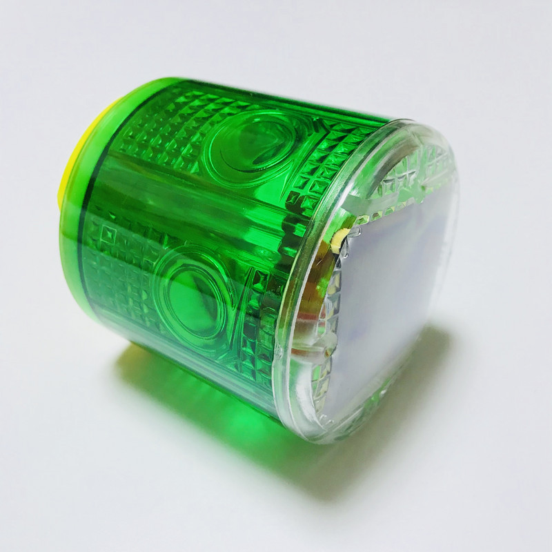 Atsparus lietui, saulės energija varomas įspėjamasis saugos signalas, avarinis eismo signalizacijos žibintas