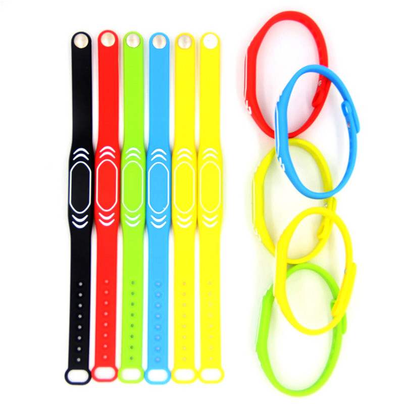 Beskontaktna ID kartica Pasivna samo za čitanje 125KHz Alien EM4100 TK4100 RFID kartica Vodootporna sigurnosna ABC silikonska narukvica Oznaka za privjesak