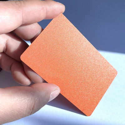 NTAG215 värviline NFC-kaart Tagmo jaoks töötab lülitiga. Saadaval kõigi NFC-mobiiltelefonide jaoks