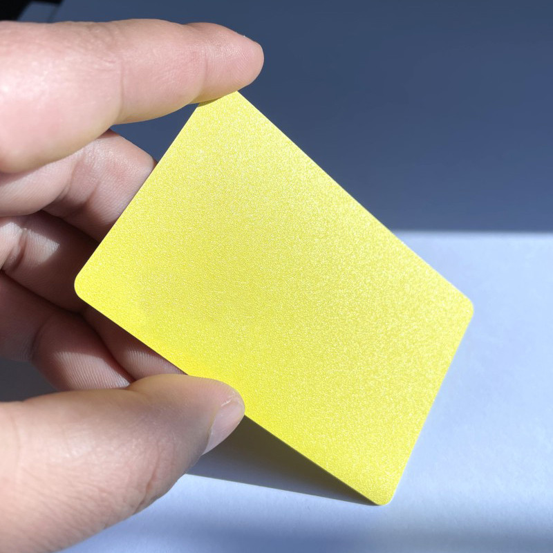 NTAG215 värviline NFC-kaart Tagmo jaoks töötab lülitiga. Saadaval kõigi NFC-mobiiltelefonide jaoks