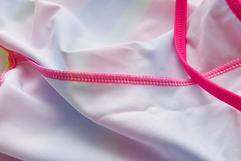 4-14-aastastele tüdrukutele mõeldud ujumisriided Värvilised ribad tüdrukute ujumistrikoo ühes tükis Laste ujumisriided Kvaliteetne tüdrukute ujumisriietus