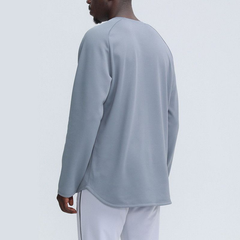 Vyrų rudens žiemos mados sportiniai megztiniai, bėgimo marškinėliai lauke, sporto salė.