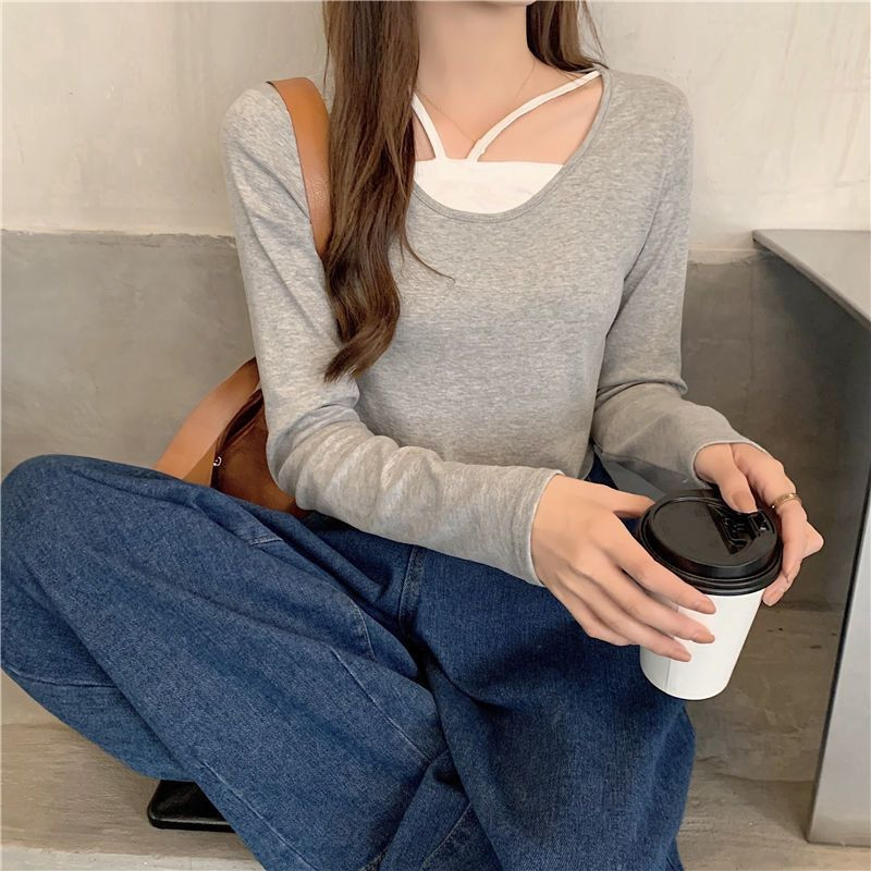 Īss sporta tops False Two Women 2021. gada rudens jauns neregulāras jogas T-krekls Vispārpiemērots Sexy Slim Pop T-krekls ar garām piedurknēm