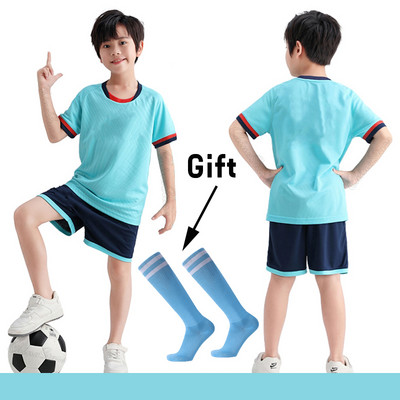 Горещи футболни фланелки за деца и възрастни Подаръчни чорапи Момчета Момичета Дамски комплекти футболни фланелки Мъжки Детски футболни униформи Футболни екипи Деца