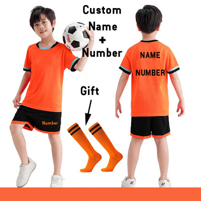 Горещи футболни фланелки за деца и възрастни Подаръчни чорапи Момчета Момичета Дамски комплекти футболни фланелки Мъжки Детски футболни униформи Футболни екипи Деца