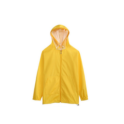 Utazásvédő szigetelőruházat Egyrétegű, lélegző, porálló cseppálló és levehető védőruházat