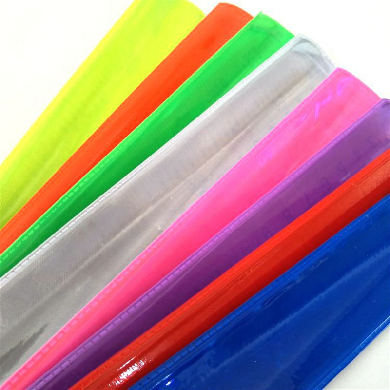 30*3 cm izceltas atstarojošas lentes Augstas redzamības atstarojošas siksnas plaukstas locītavai, potītei kājai, nakts skriešanas riteņbraukšanas atstarotāja lente