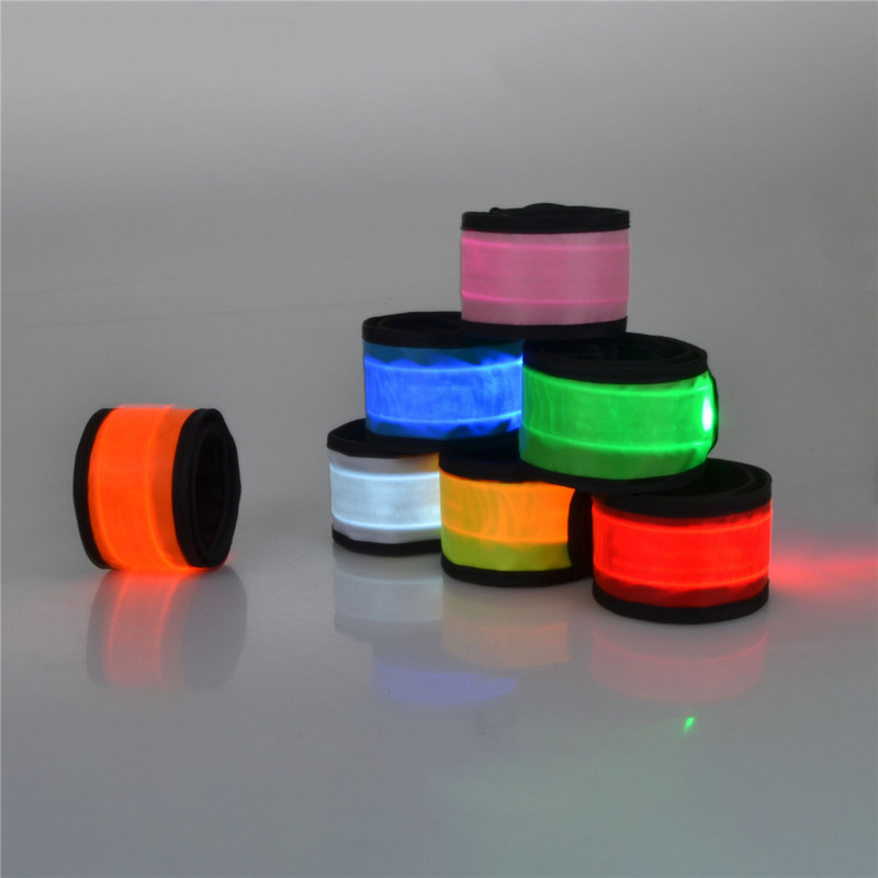 LED šviečianti naktinio bėgimo rankovės apyrankė naktinis atspindintis saugos diržas lauko sportui šviečiantis rankos diržas, saugus įspėjimas Wirst