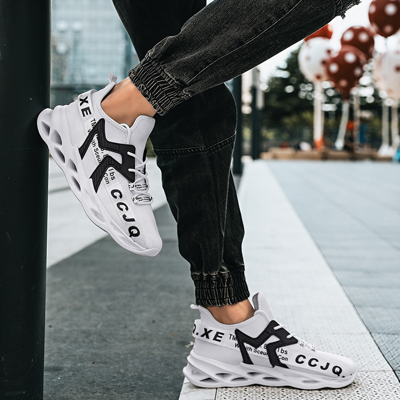 Jaunumi Sporta apavi, čības Vīriešu apavi, balti, elpojoši, elpojoši vīriešu trenažieri Viegli sporta apavi skriešanai, liela izmēra 39-46, piegāde