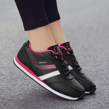 Червени маратонки за жени Спортни обувки Ежедневни популярни Sneader Маратонки за бягане PU кожени спортни обувки за тенис на открито с пори черни