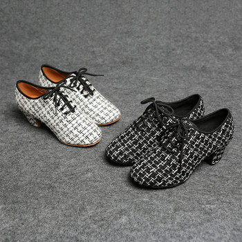 Нов стил решетъчни обувки за латино танци Дамски меки подметки Учителски спортни квадратни обувки за танци Модерни дамски обувки Маратонки