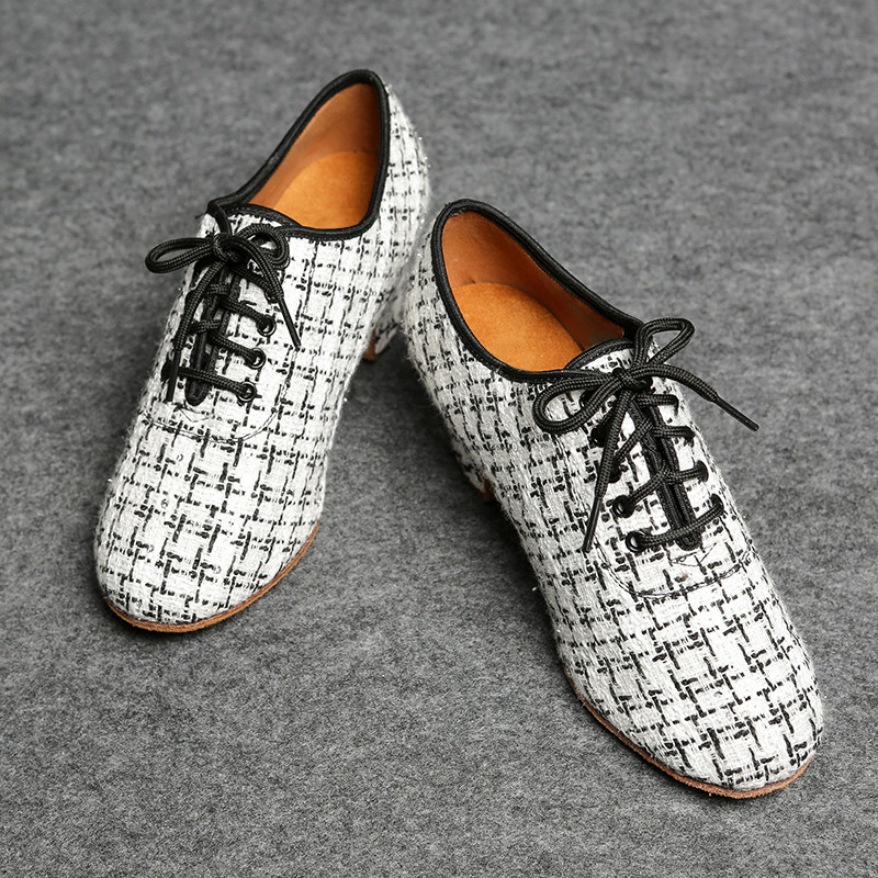 Új stílusú rácsos latin tánccipők női puha talp Tanári sport négyzet alakú tánccipők modern női cipők cipők