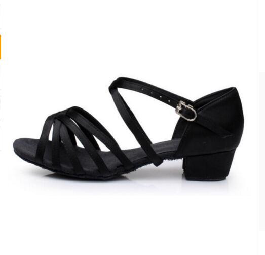 Ingyenes házhozszállítás alacsony sarkú, olcsón akciós szatén női gyerekeknek gyerekeknek bálterem salsa cipők latin tánccipők lányoknak