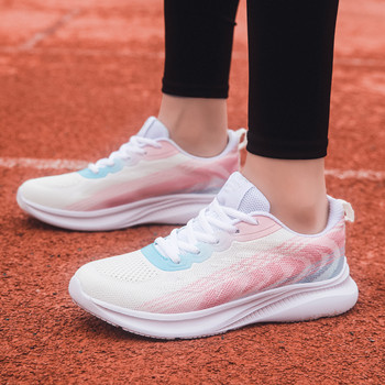 2022 Дамски спортни обувки Модни маратонки на платформа Дамски пролетни зимни плоски обувки Маратонки за бягане за жени