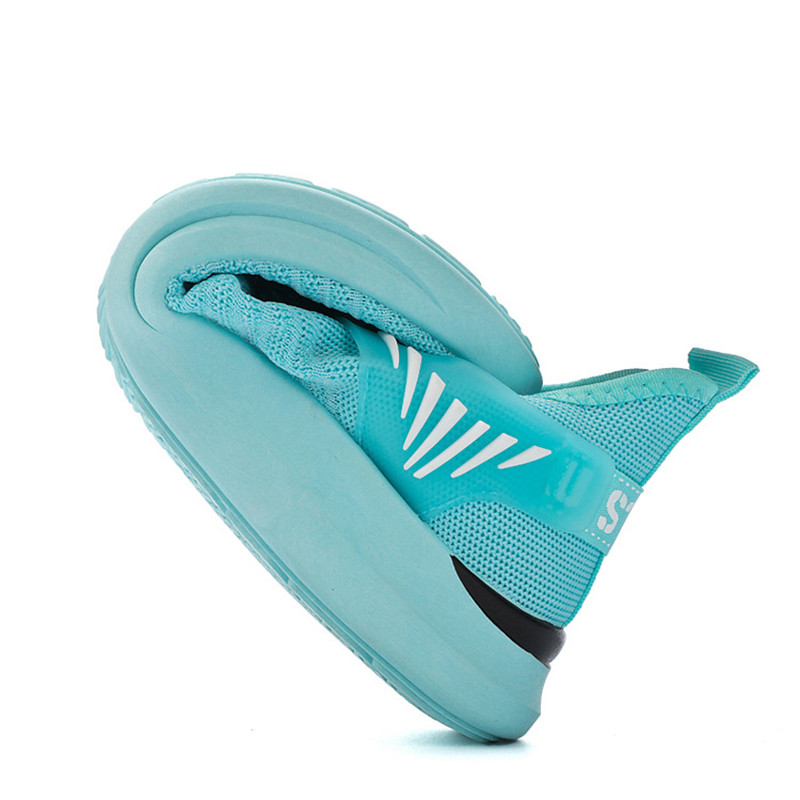 Férfi futócipők Hot legújabb divatos sportcipők könnyű nyári csúszásmentes csíkos kültéri kocogó hálós tornacipők