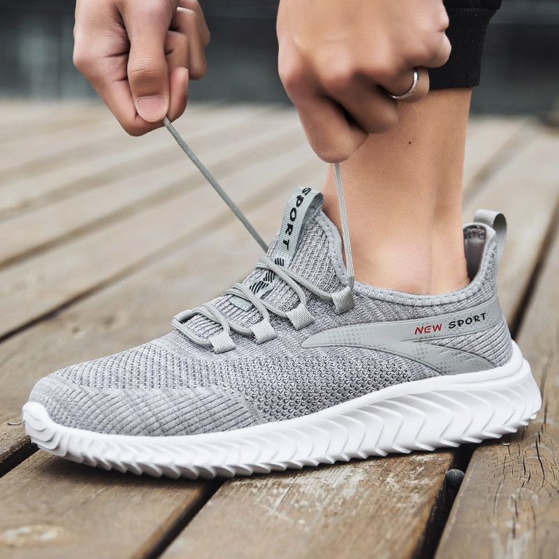 Meeste välisjalatsid hingavad meeste tossud suvised spordijalatsid õues zapatillas hombre deportiva meeste tossud