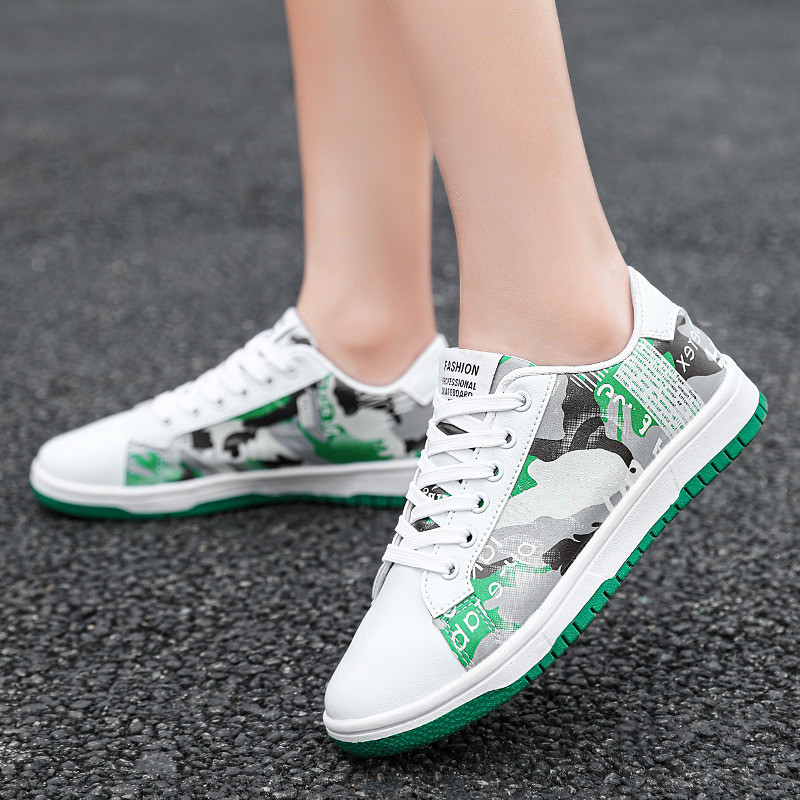 2022 m. Naujos mados „Graffiti“ vyriški čiuožimo batai dideli 47 dydžio kvėpuojantys sportbačiai vyriški, suvarstomi žemi unisex sportbačiai, krepšelis homme