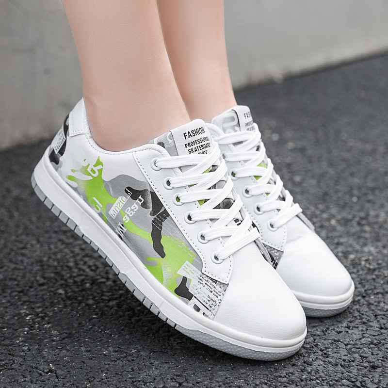 2022 m. Naujos mados „Graffiti“ vyriški čiuožimo batai dideli 47 dydžio kvėpuojantys sportbačiai vyriški, suvarstomi žemi unisex sportbačiai, krepšelis homme