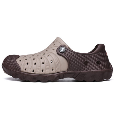 2020 Outdoor Vīriešu Sandales Crocks Summer Hole Shoes Crok Gumijas koka tupeles Vīriešu EVA Dārza Kurpes Melnas zilas Pludmales Sandales Čības